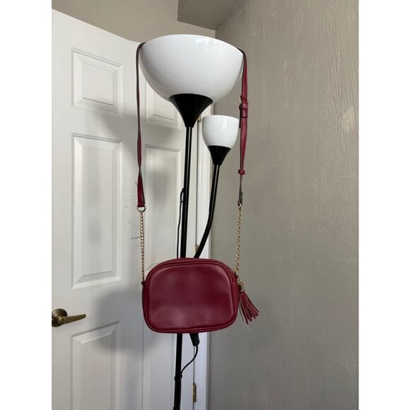 Women's Crossbody Shoulder Purse Bag Small Burgundy & Gold Tassle Zipper - Picture 8 of 8